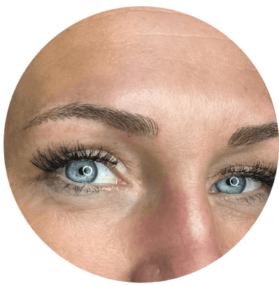 kundin mit microblading